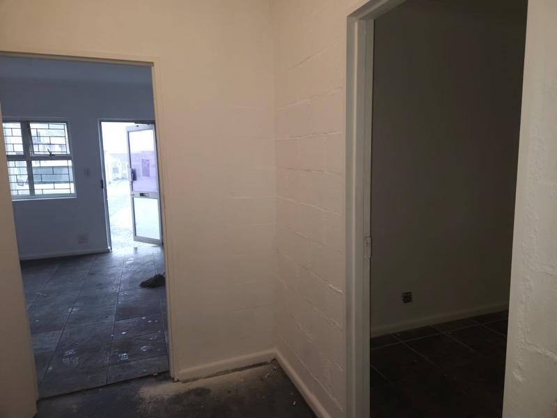 To Let commercial Property for Rent in Parow Western Cape